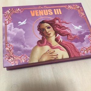 Venus III eyeshadow palate